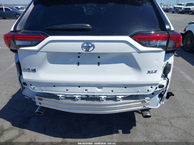 2T3W1RFV3SW380285 Toyota Rav4 Xle
