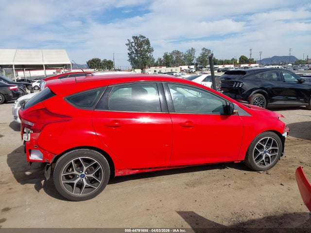 Ford FOCUS SE 2016 1FADP3K20GL212800 Image 14