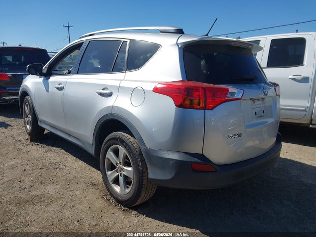 Toyota Rav4 Xle 2015 JTMRFREVXFD129508 Image 3