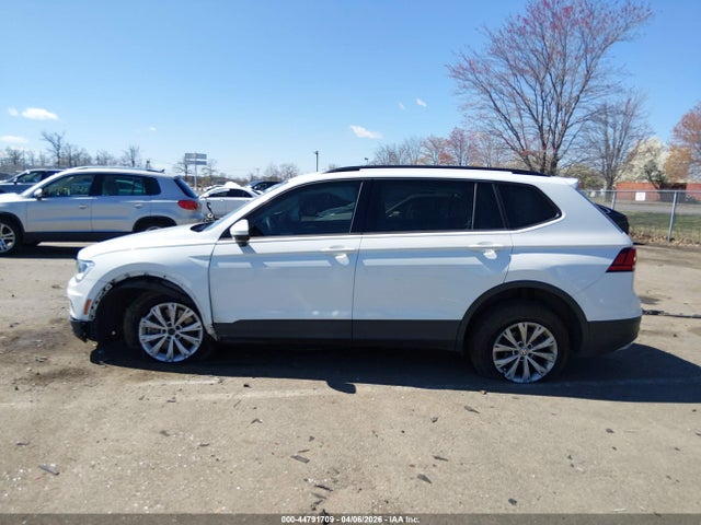 Продаж на аукціоні авто 2018 Volkswagen Tiguan 2.0t S, vin: 3VV0B7AX2JM068413, номер лоту: 44791709