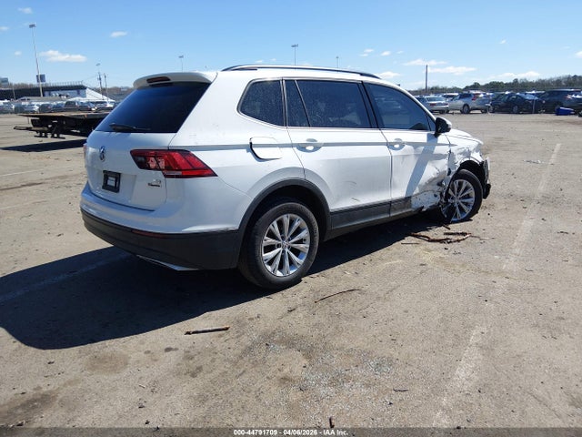 Продаж на аукціоні авто 2018 Volkswagen Tiguan 2.0t S, vin: 3VV0B7AX2JM068413, номер лоту: 44791709