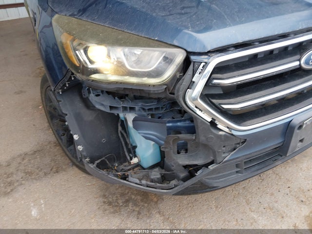 Продажа на аукционе авто 2018 Ford Escape Se, vin: 1FMCU9GD0JUA91162, номер лота: 44791713