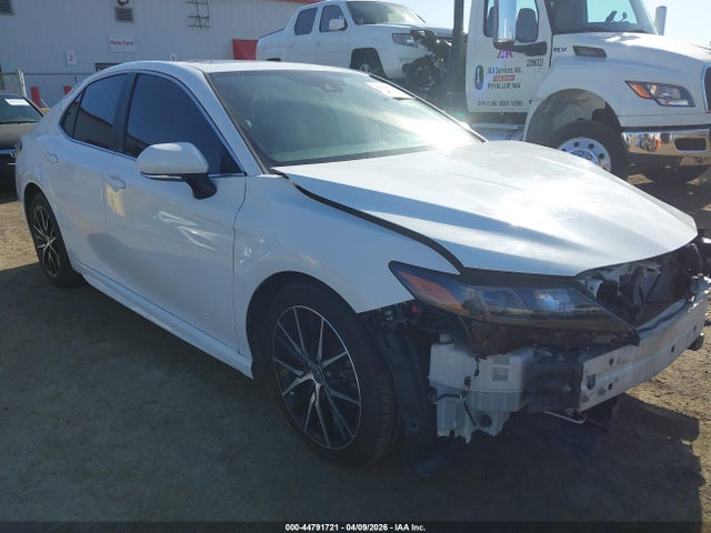 4T1G11BKXMU036952 Toyota Camry Se Awd