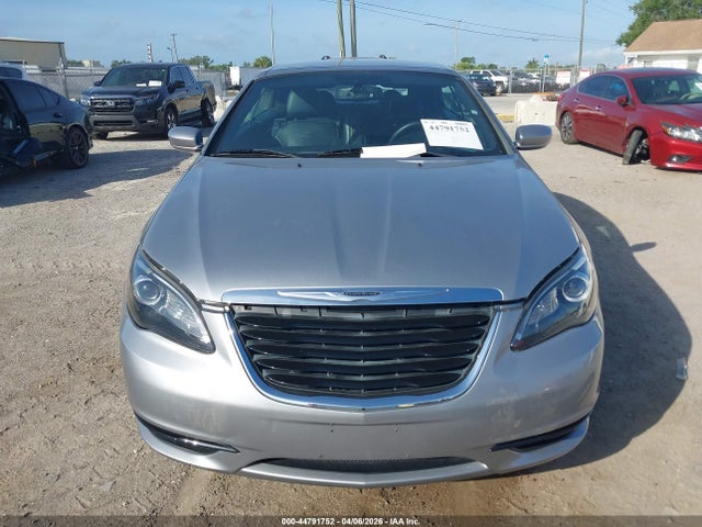 Aukcja sprzedaży 2014 Chrysler 200 S, vin: 1C3BCBGG6EN163281, numer aukcji: 44791752