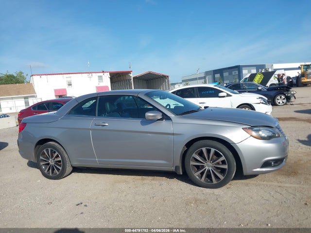 Aukcja sprzedaży 2014 Chrysler 200 S, vin: 1C3BCBGG6EN163281, numer aukcji: 44791752