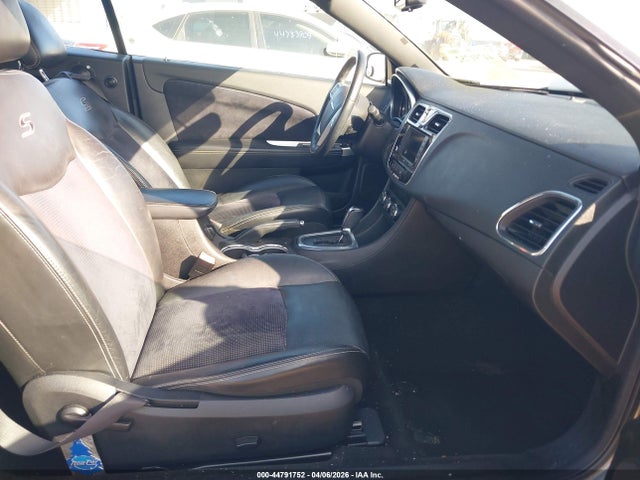 Aukcja sprzedaży 2014 Chrysler 200 S, vin: 1C3BCBGG6EN163281, numer aukcji: 44791752
