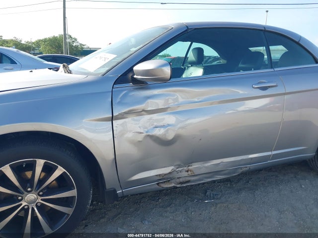 Aukcja sprzedaży 2014 Chrysler 200 S, vin: 1C3BCBGG6EN163281, numer aukcji: 44791752