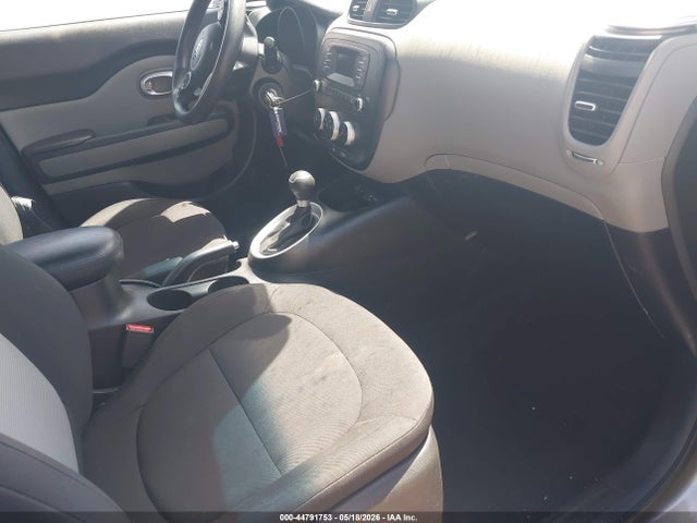 Продажа на аукционе авто 2015 Kia Soul, vin: KNDJN2A21F7190280, номер лота: 44791753