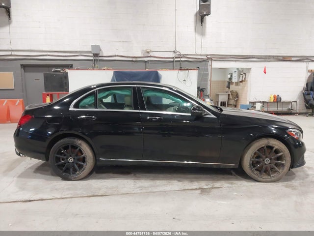 44791756 :رقم المزاد ، WDDWF8EB4LR539275 vin ، 2020 Mercedes-benz C 300 4matic مزاد بيع