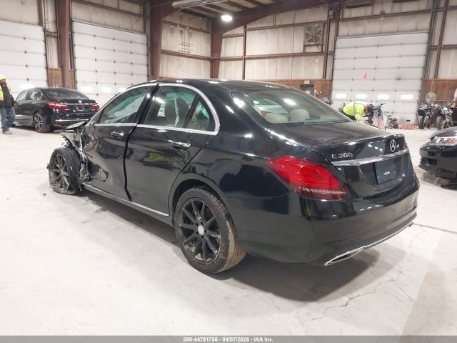 44791756 :رقم المزاد ، WDDWF8EB4LR539275 vin ، 2020 Mercedes-benz C 300 4matic مزاد بيع