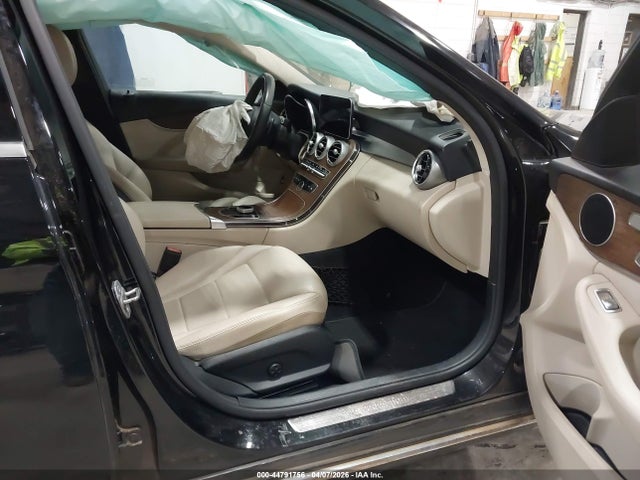 44791756 :رقم المزاد ، WDDWF8EB4LR539275 vin ، 2020 Mercedes-benz C 300 4matic مزاد بيع
