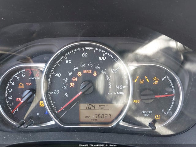 VNKKTUD34JA090848 Toyota Yaris L/le/se