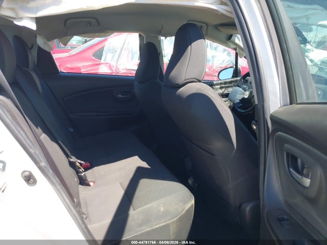 VNKKTUD34JA090848 Toyota Yaris L/le/se