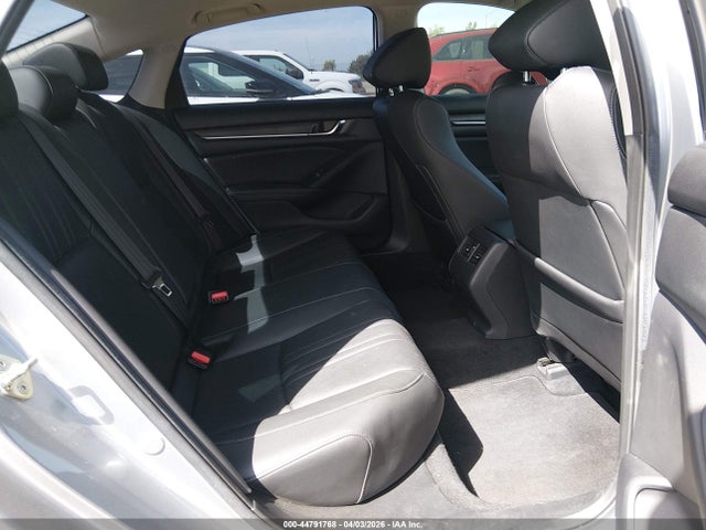 1HGCV3F9XKA004867 Honda Accord Hybrid Touring