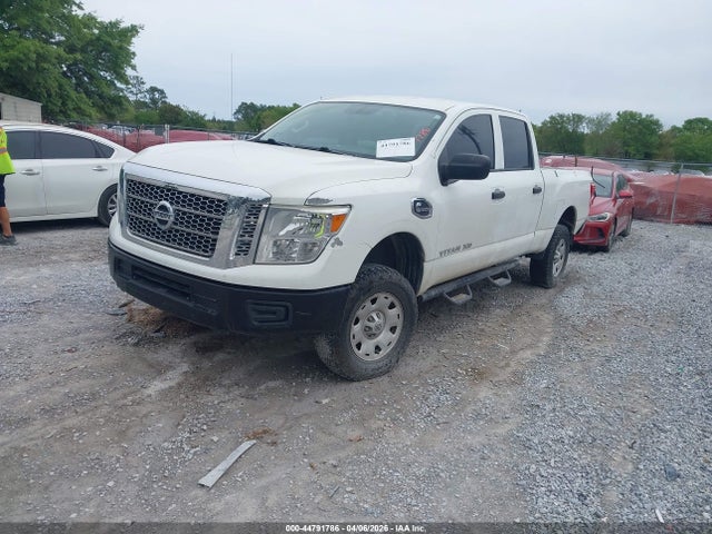 2017 NISSAN TITAN XD 1N6BA1F38HN568229 Photo 1
