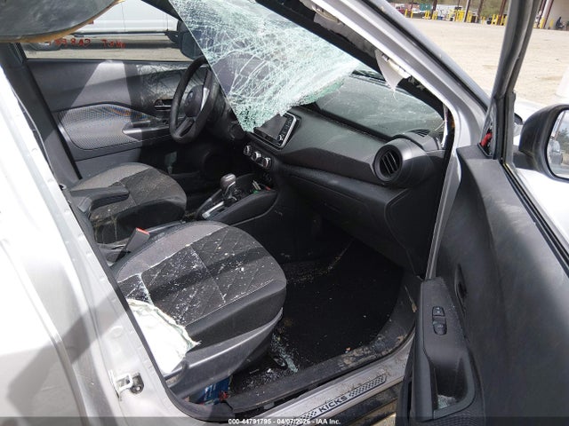3N1CP5CU1KL548425 Nissan KICKS S