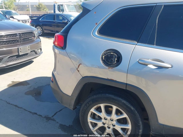 2017 JEEP CHEROKEE 1C4PJLCB4HW604184 Photo 5