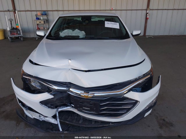 1G1ZD5ST9PF218759 Chevrolet Malibu Fwd 1lt