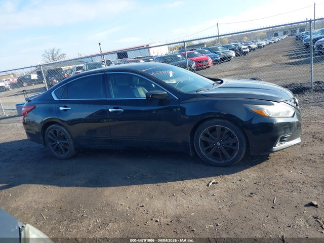 Продажа на аукционе авто 2018 Nissan Altima 2.5 Sr, vin: 1N4AL3AP8JC257258, номер лота: 44791806