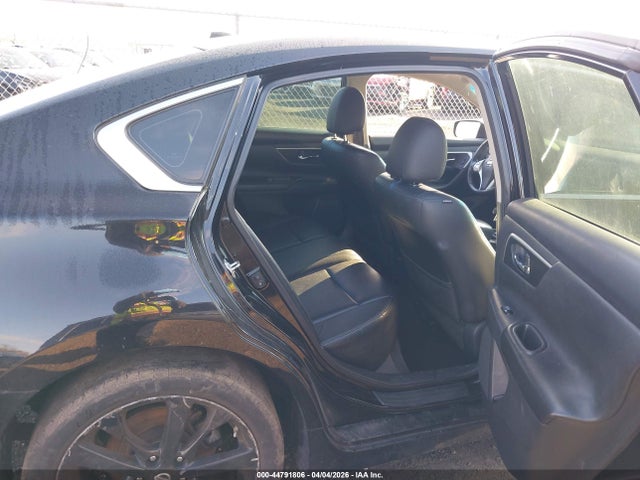 Продажа на аукционе авто 2018 Nissan Altima 2.5 Sr, vin: 1N4AL3AP8JC257258, номер лота: 44791806