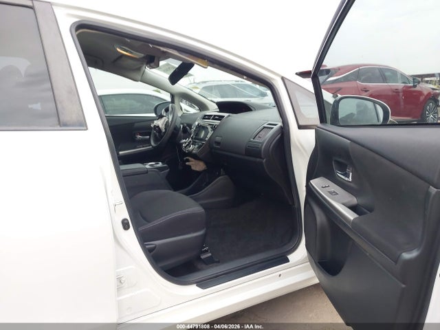 JTDZN3EU5GJ042089 Toyota Prius V Two