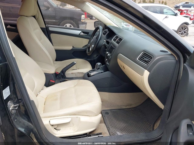 Aukcja sprzedaży 2011 Volkswagen Jetta 2.5l Sel, vin: 3VWLZ7AJ7BM374203, numer aukcji: 44791811
