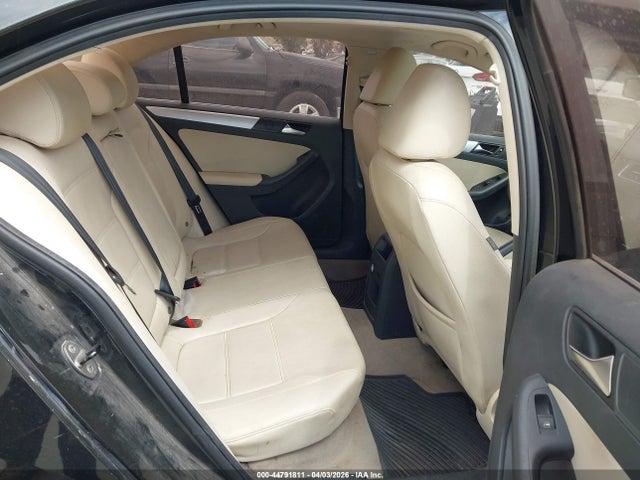 Aukcja sprzedaży 2011 Volkswagen Jetta 2.5l Sel, vin: 3VWLZ7AJ7BM374203, numer aukcji: 44791811