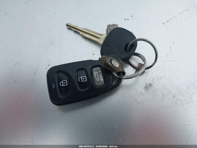 KMHD84LF1JU718065 Hyundai ELANTRA SEL
