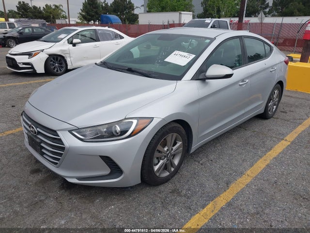 KMHD84LF1JU718065 Hyundai ELANTRA SEL