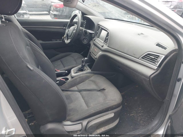 KMHD84LF1JU718065 Hyundai ELANTRA SEL