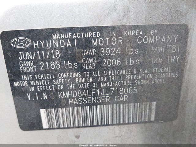KMHD84LF1JU718065 Hyundai ELANTRA SEL