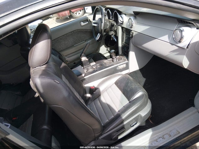 2008 FORD MUSTANG 1ZVHT82H485201679 Photo 4