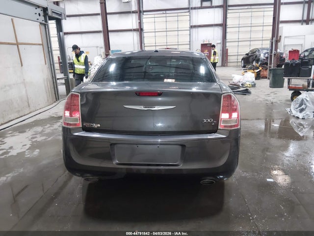 2013 Chrysler 300 300s მანქანა იყიდება აუქციონზე, vin: 2C3CCABG3DH547242, აუქციონის ნომერი: 44791842