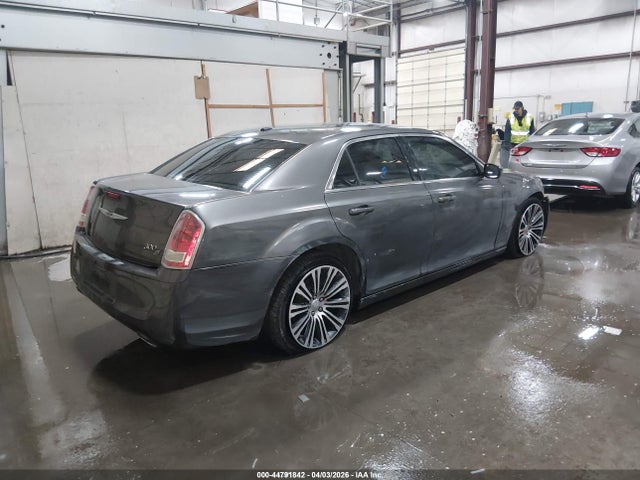 2013 Chrysler 300 300s მანქანა იყიდება აუქციონზე, vin: 2C3CCABG3DH547242, აუქციონის ნომერი: 44791842