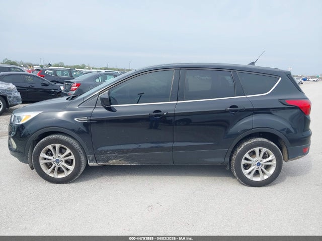 Ford ESCAPE SE 2019 1FMCU9GD7KUC11881 Image 14