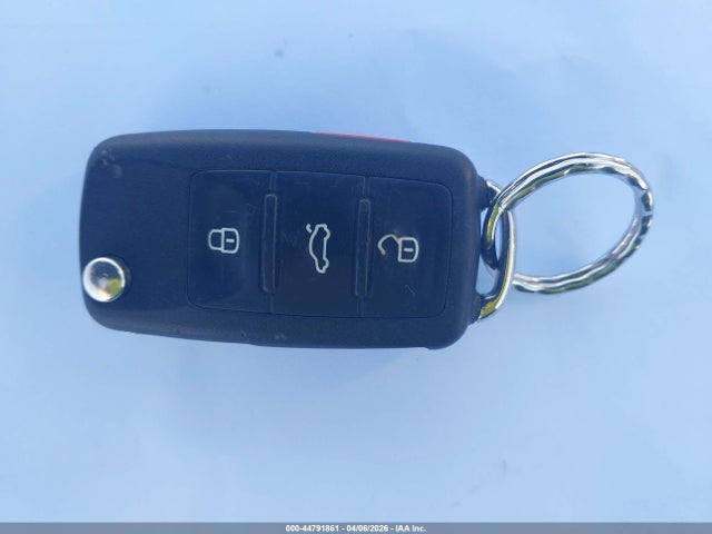 2011 VOLKSWAGEN TIGUAN WVGBV7AX0BW545450 Photo 10