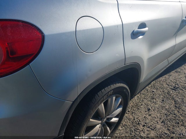 Продаж на аукціоні авто 2011 Volkswagen Tiguan Se, vin: WVGBV7AX0BW545450, номер лоту: 44791861