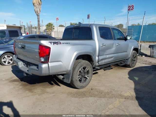 3TMAZ5CN5JM065925 Toyota Tacoma Trd Sport