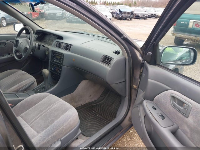 1999 TOYOTA CAMRY 4T1BG22K4XU916192 Photo 4
