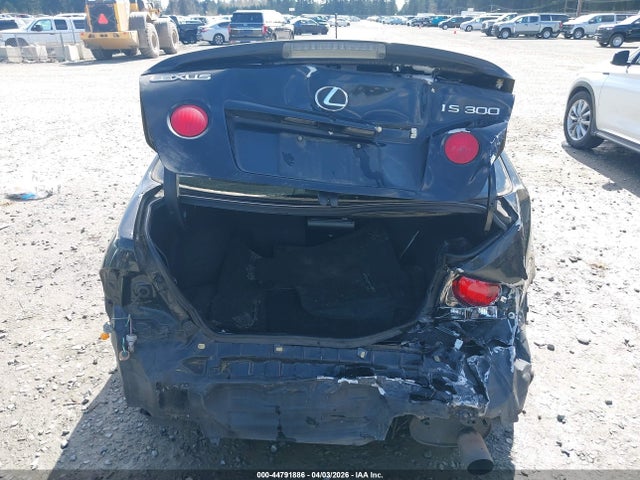 44791886 :رقم المزاد ، JTHBD192240089081 vin ، 2004 Lexus Is 300 Base W/5-speed Manual مزاد بيع