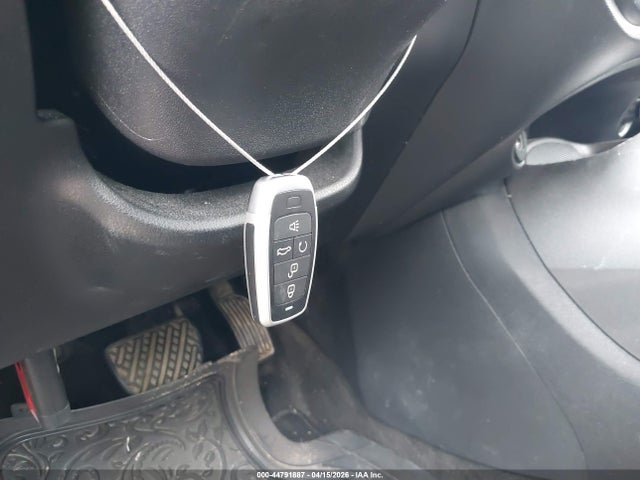 44791887 :رقم المزاد ، JN8AF5MR0HT702133 vin ، 2017 Nissan Juke S مزاد بيع