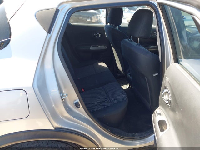 44791887 :رقم المزاد ، JN8AF5MR0HT702133 vin ، 2017 Nissan Juke S مزاد بيع