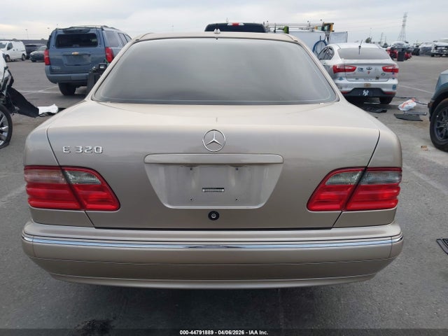 Aukcja sprzedaży 2000 Mercedes-benz E 320, vin: WDBJF65J2YB145918, numer aukcji: 44791889