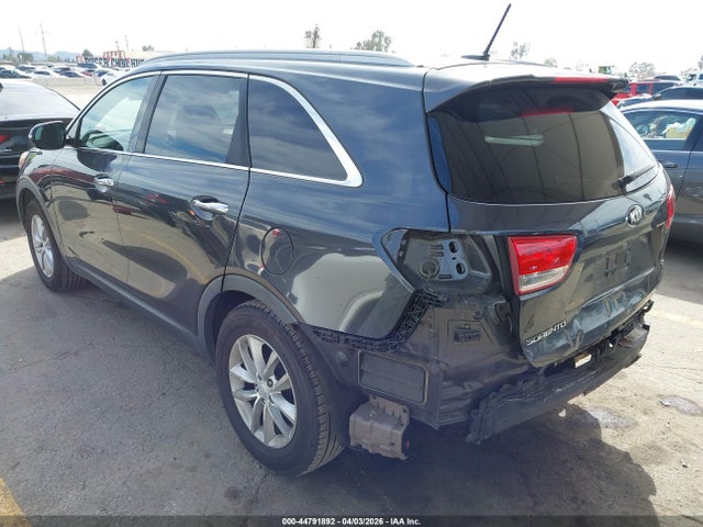 5XYPG4A58HG329966 KIA Sorento 3.3l Lx