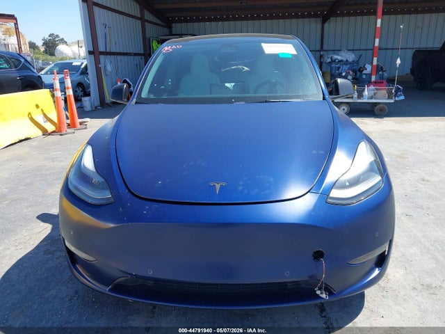 44791940 :رقم المزاد ، 7SAYGDEF7NF326022 vin ، 2022 Tesla Model Y Performance Dual Motor All-wheel Drive مزاد بيع