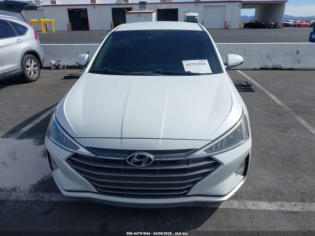 5NPD84LF5LH519831 Hyundai ELANTRA SEL