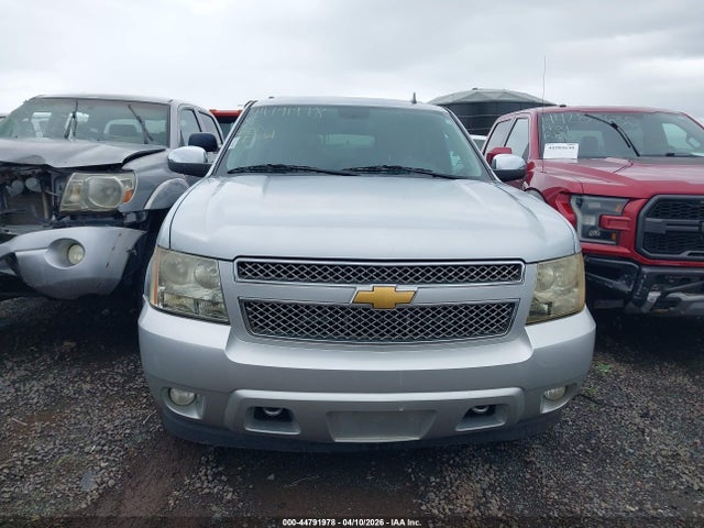 Продаж на аукціоні авто 2013 Chevrolet Suburban 1500 Lt, vin: 1GNSCJE08DR115890, номер лоту: 44791978