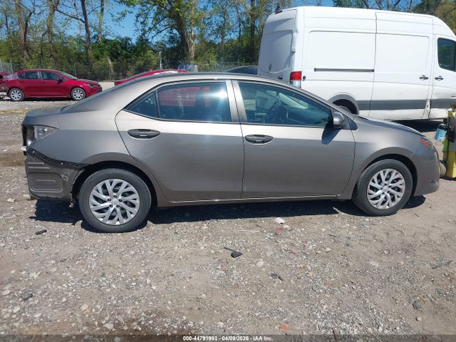 Toyota COROLLA LE 2018 2T1BURHE1JC098545 Image 14