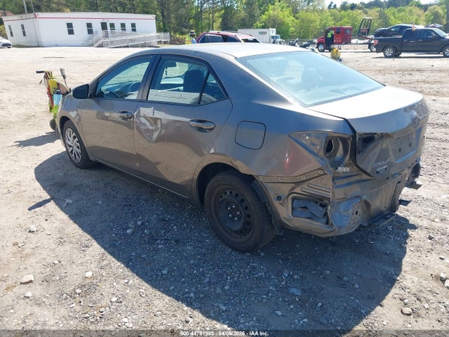 Toyota COROLLA LE 2018 2T1BURHE1JC098545 Image 3