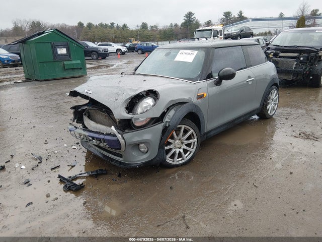 Продажа на аукционе авто 2017 Mini Hardtop Cooper, vin: WMWXP5C37H3B15847, номер лота: 44792025